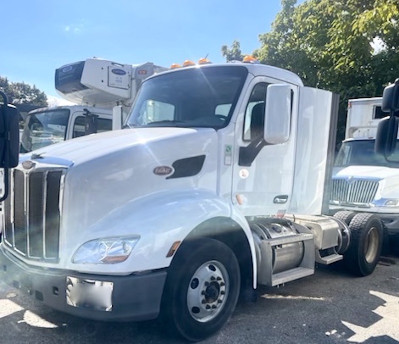 2022 PETERBILT SINGLE AXLE TRACTOR 2022 PETERBILT SINGLE AXLE TRACTOR