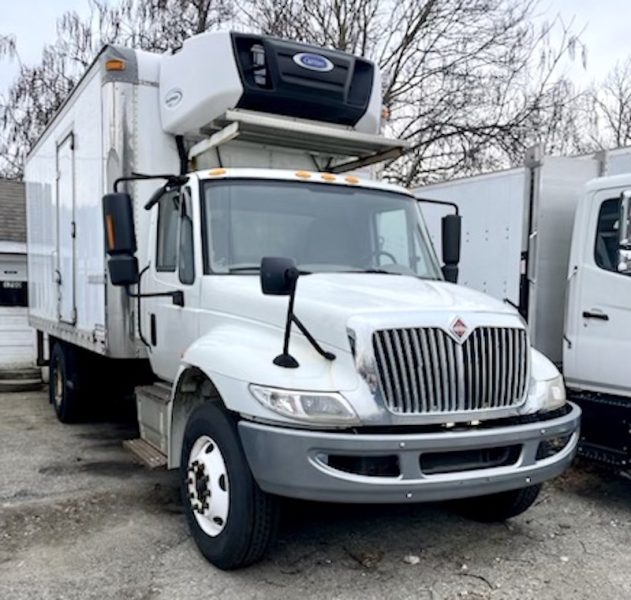 2017 FREIGHTLINER M-2